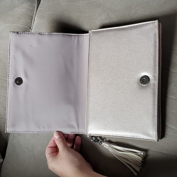 Neiman Marcus Faux Leather Metallic Clutch - Picture 3 of 5